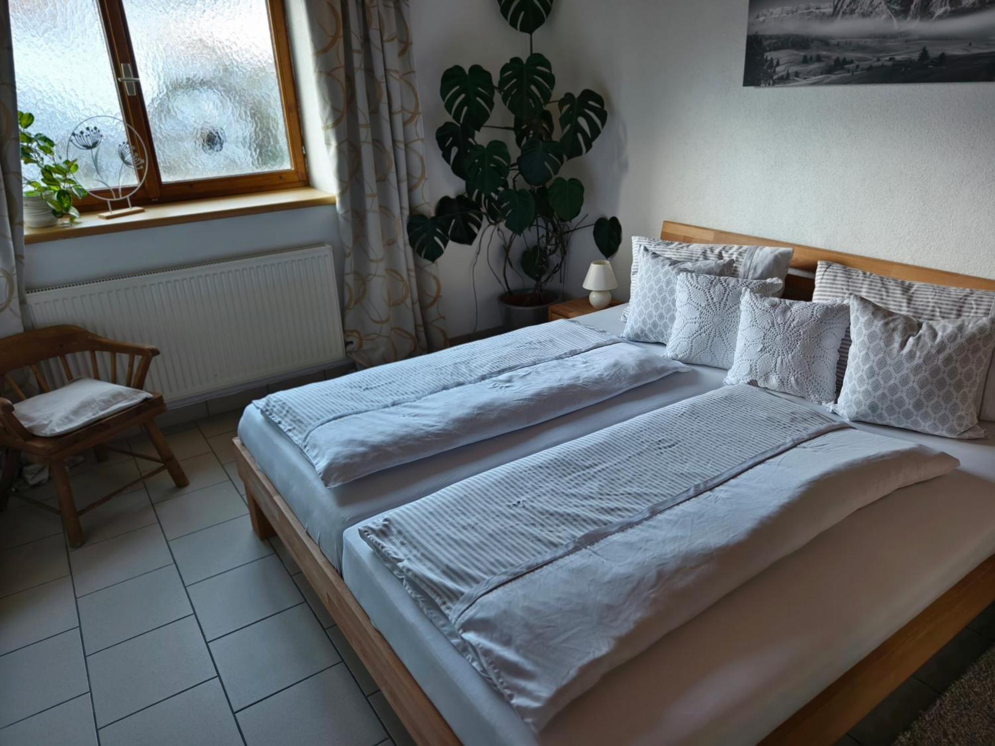 Bergbauernhof-Grinzens Apartment Ngoại thất bức ảnh